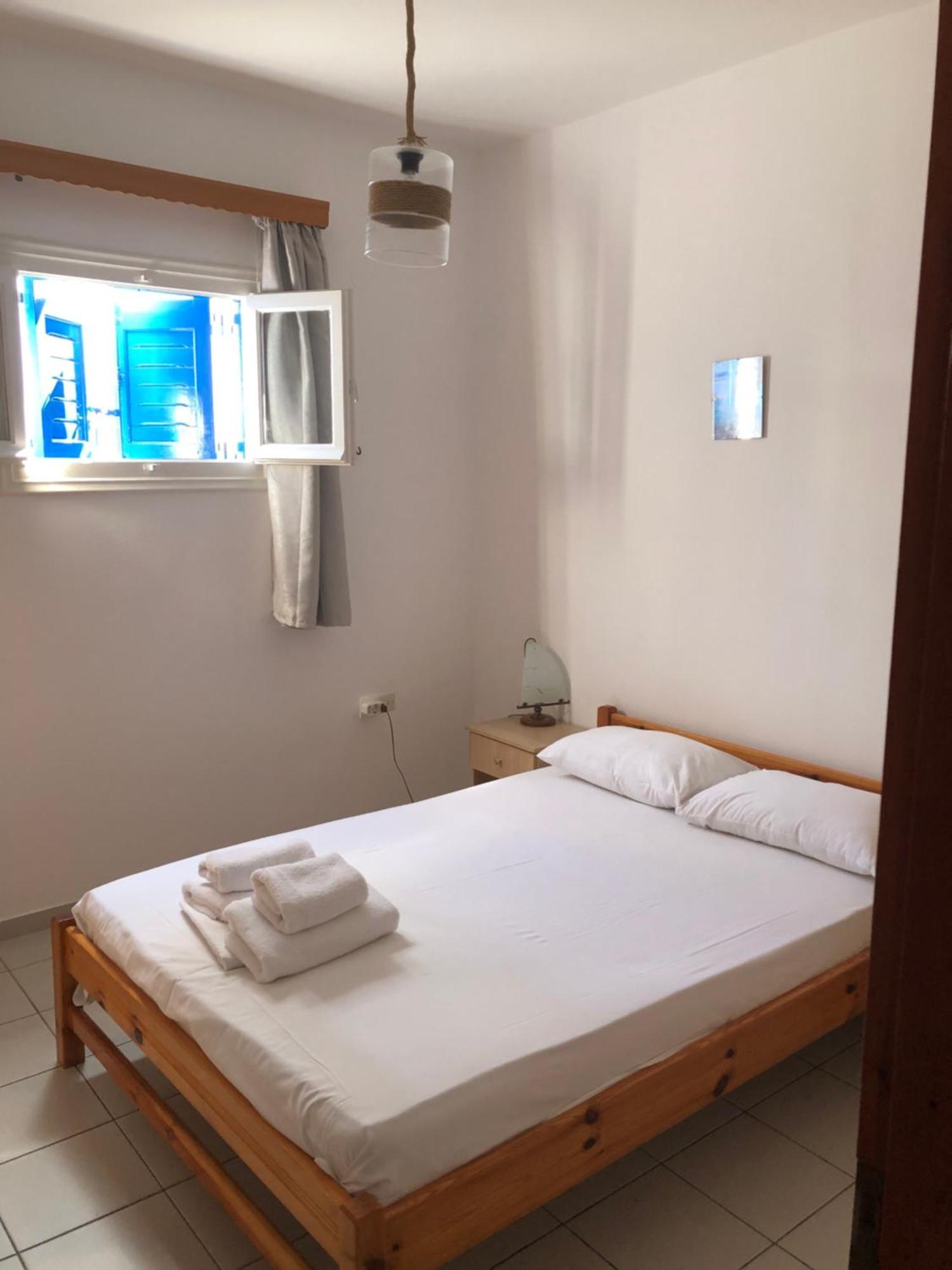 Petradi Sifnos Lejlighedshotel Platis Gialos  Eksteriør billede
