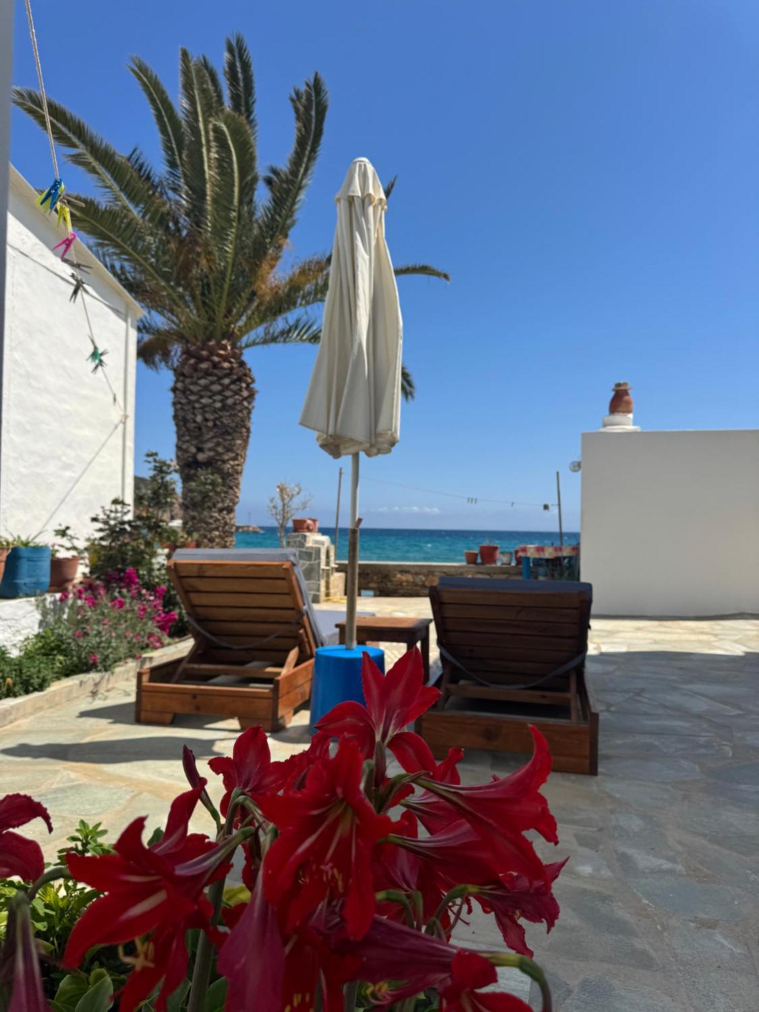 Petradi Sifnos Lejlighedshotel Platis Gialos  Eksteriør billede