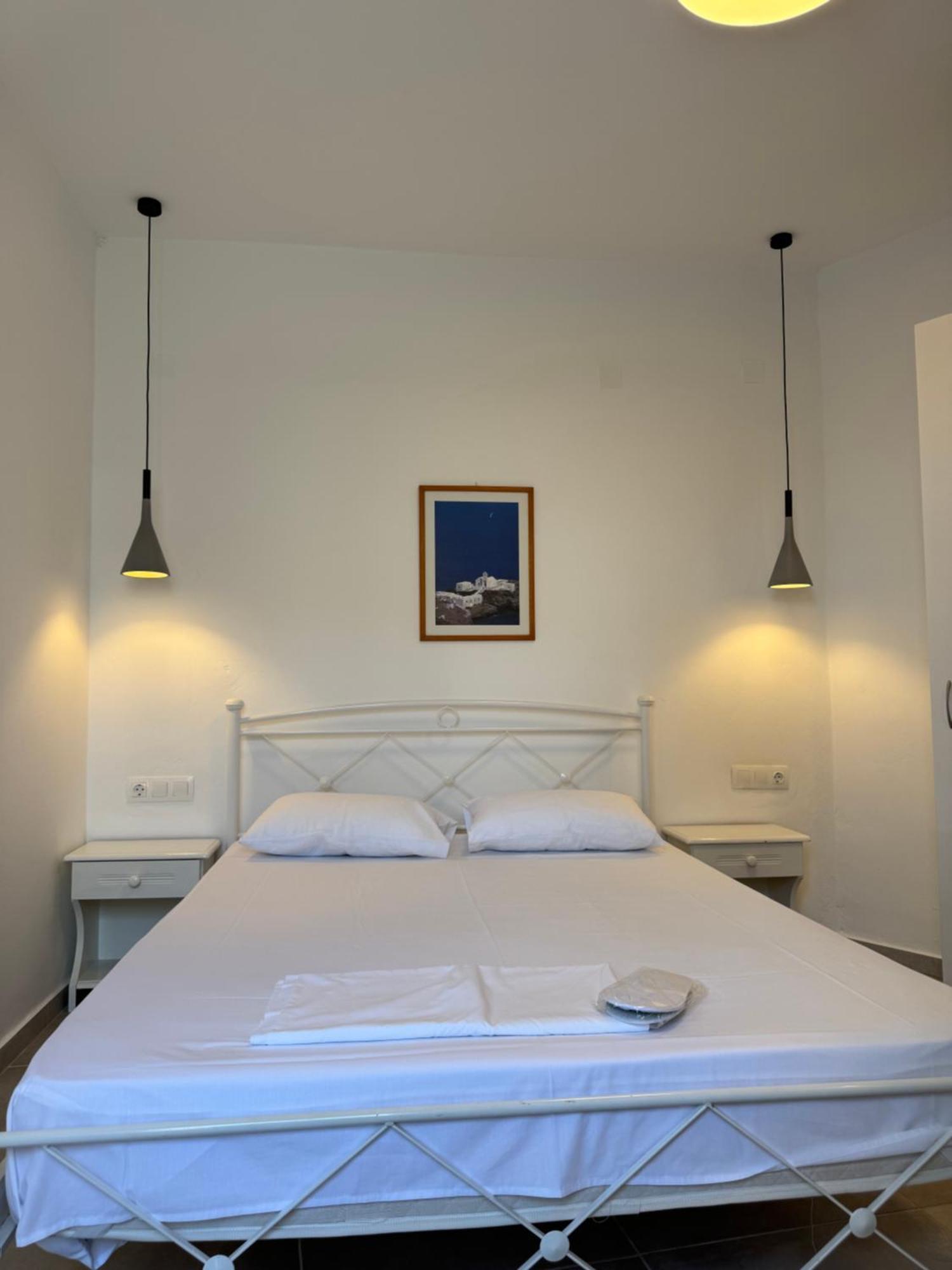 Petradi Sifnos Lejlighedshotel Platis Gialos  Eksteriør billede
